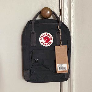 Fjällräven Kånken Mini Backpack - Brand New / Graphite